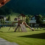 Austria Hotel 4*
