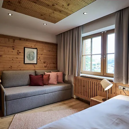 Austria Hotel 4*