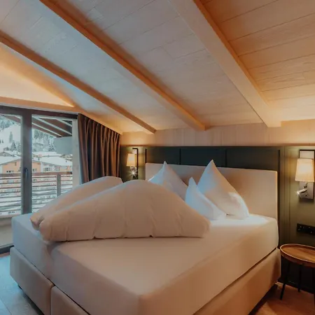 Austria Отель 4*